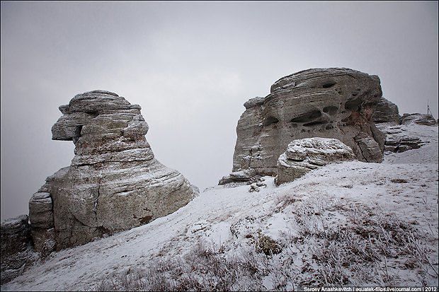 фото заснеженных гор